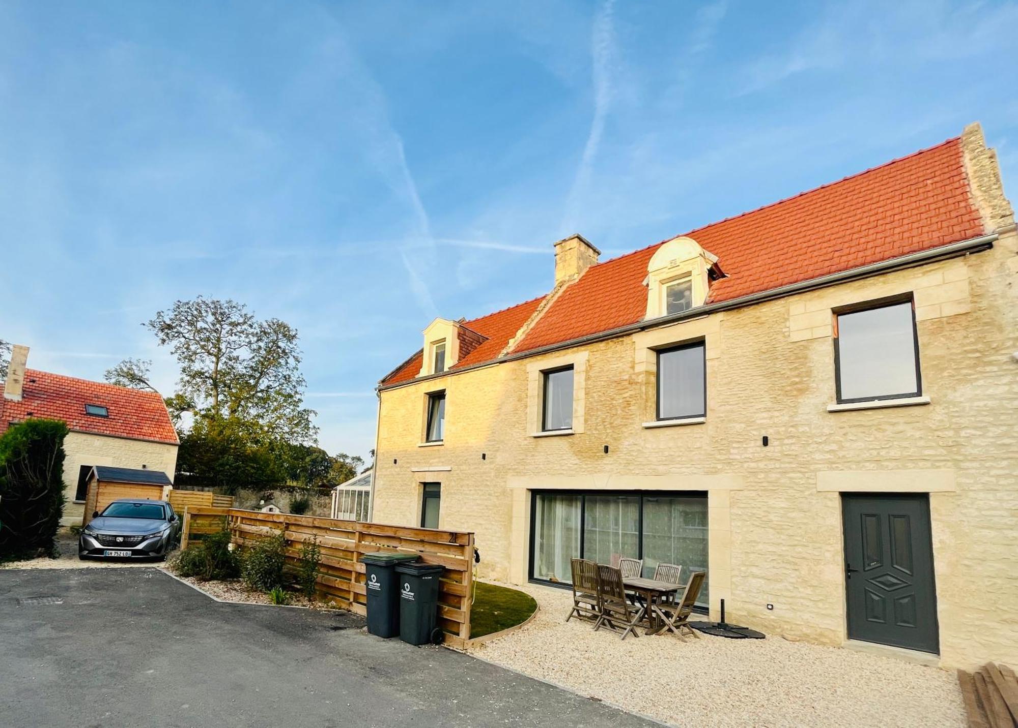 Avec Jacuzzi Chic & Cosy Entre Caen Et La En Normandie Holiday home Bieville-Beuville