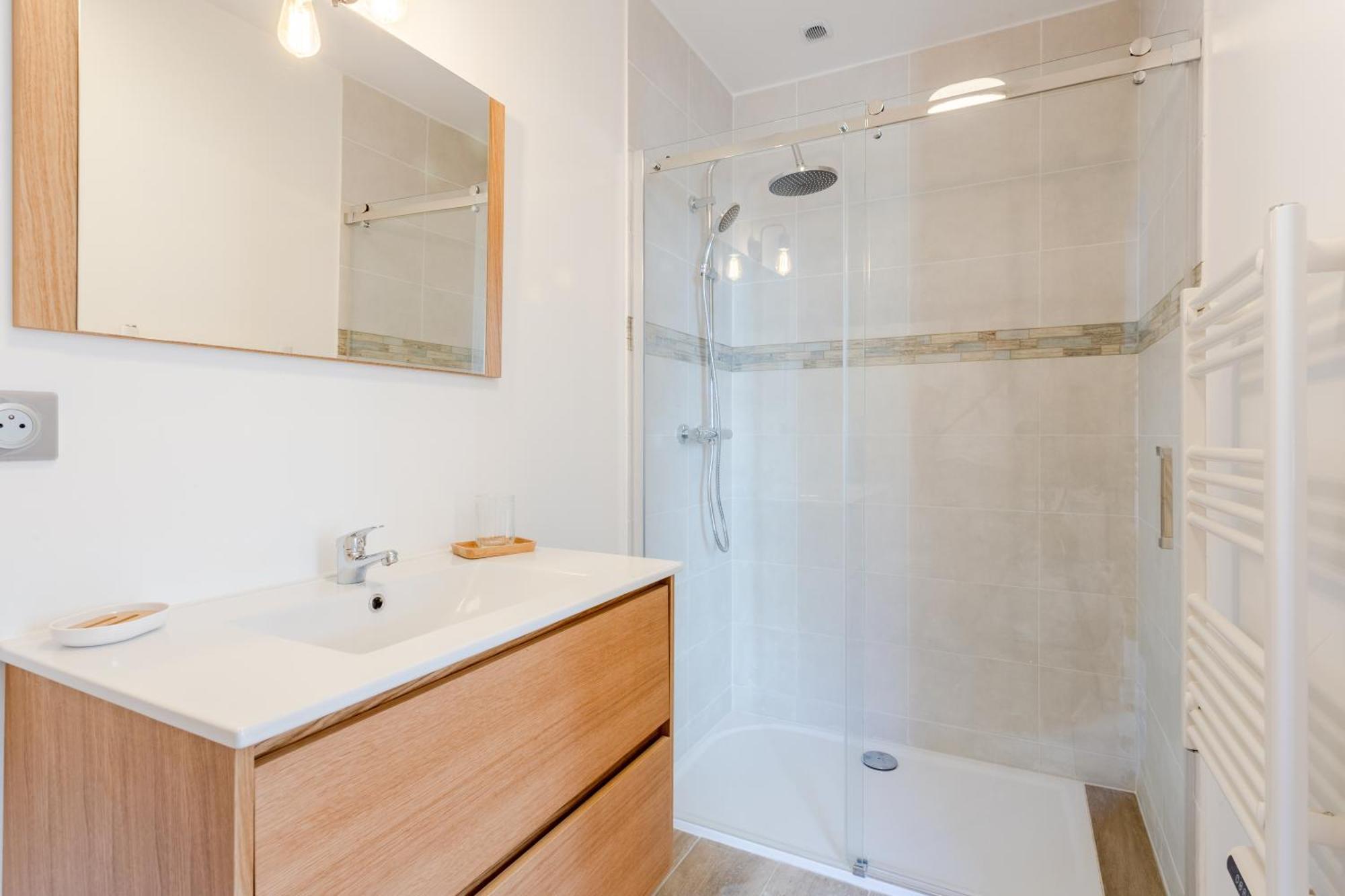Avec Jacuzzi Chic & Cosy Entre Caen Et La En Normandie Holiday home