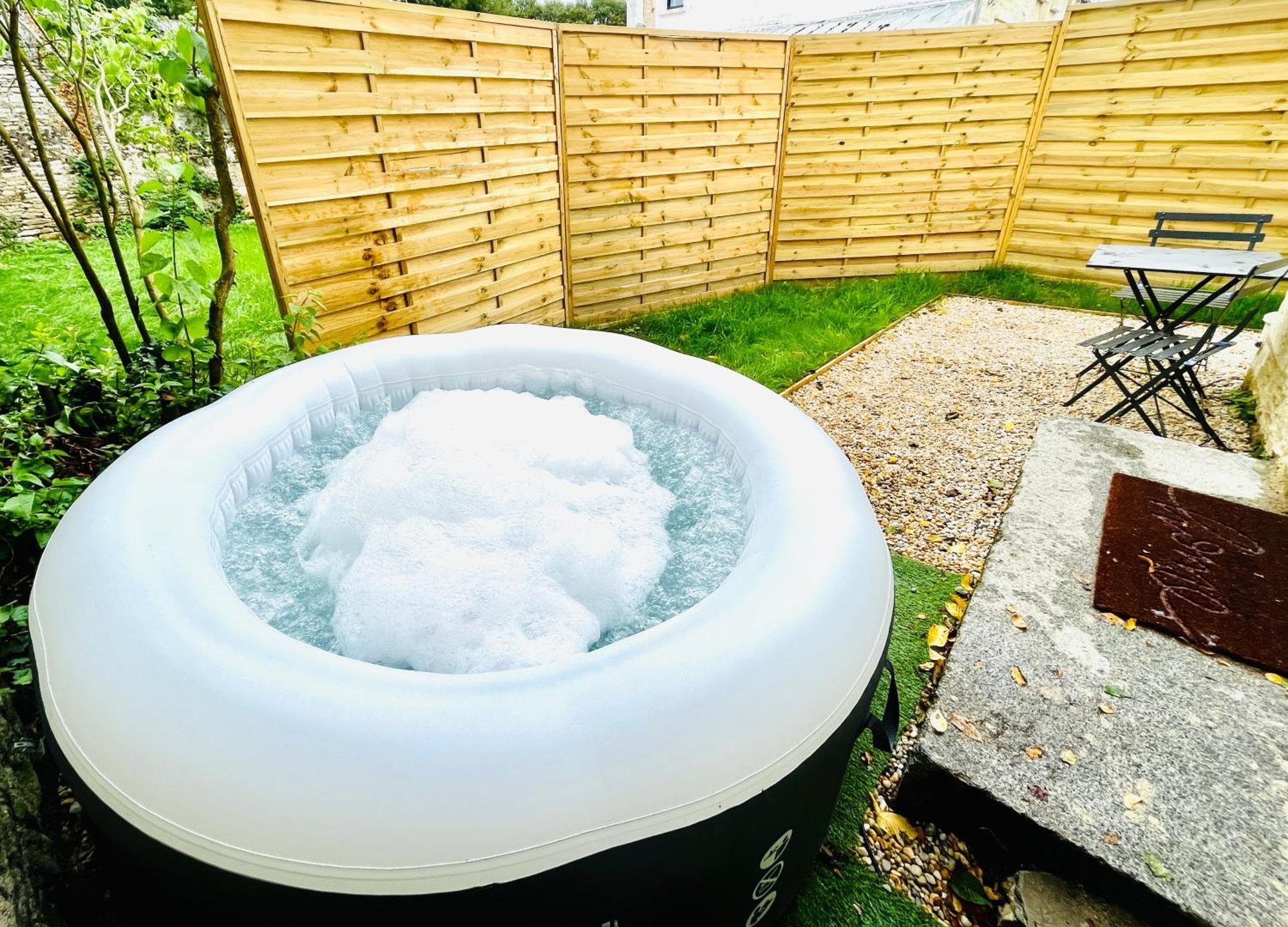 Holiday home Avec Jacuzzi Chic & Cosy Entre Caen Et La En Normandie *